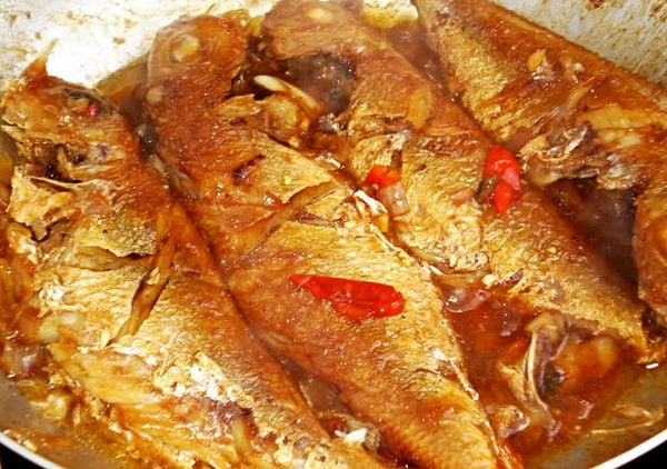 cá bạc má kho tộ