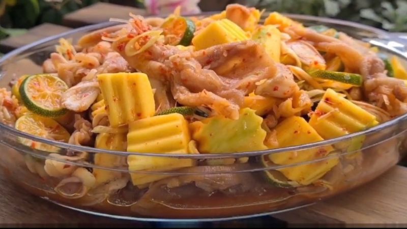 chân vịt rút xương hấp thái