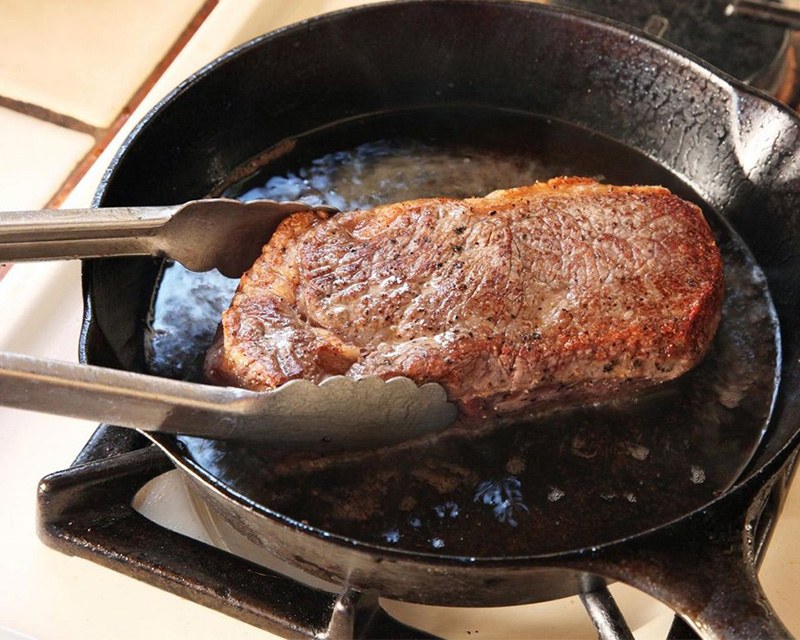 thăn bê áp chảo