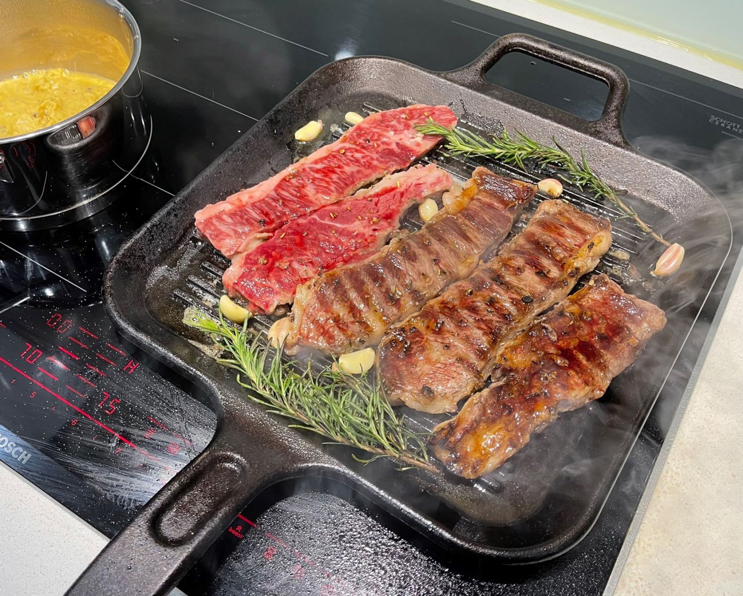 sườn bò mỹ áp chảo