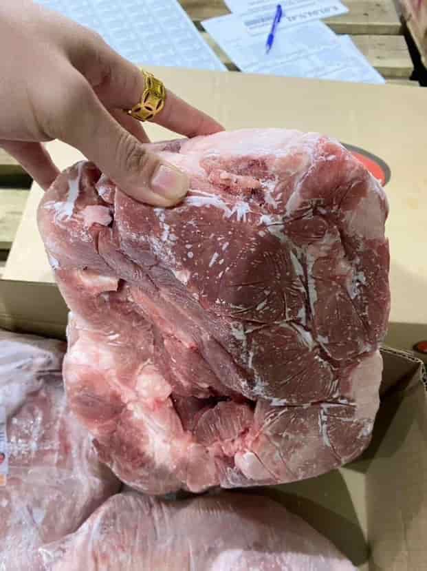 nạc vai heo đông lạnh nhập khẩu nga